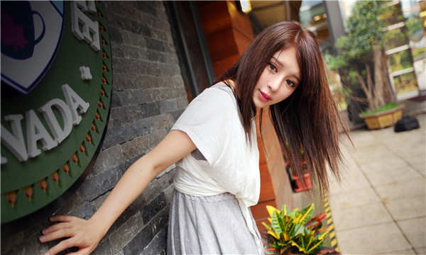 扎赉特想找一个女性生孩子给报酬-｛找个女人生孩子多少钱｝